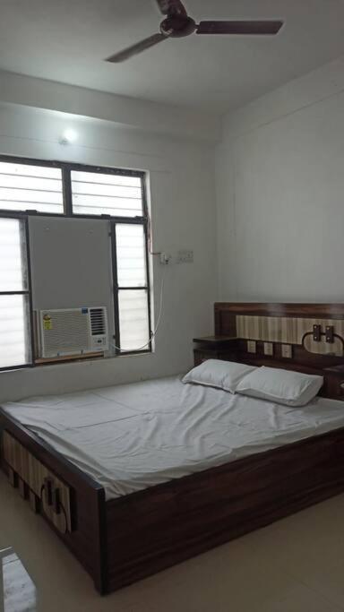 Sriram Homestay 01 Km To Sri Ram Mandir Ayodhya Exterior foto